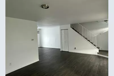 6050 Delaware Drive, Merrillville, IN 46410 - Photo 3