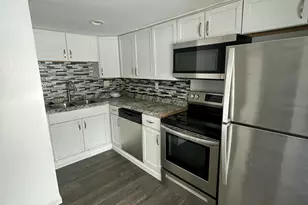 6050 Delaware Dr, Merrillville, IN 46410 - Photo 7