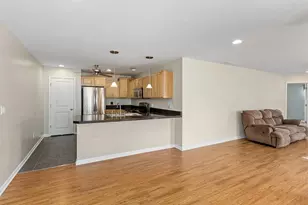 10557 Maine Dr, Crown Point, IN 46307 - Photo 5