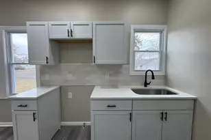 4688 Delaware St, Gary, IN 46409 - Photo 5