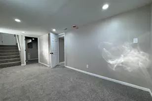 4688 Delaware St, Gary, IN 46409 - Photo 11