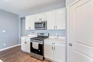 10414 Whitney Pl, Crown Point, IN 46307 - Photo 11