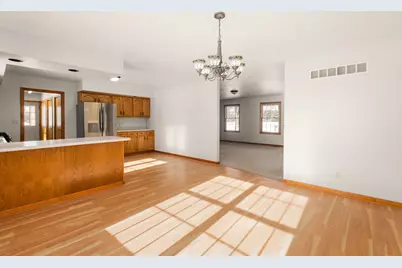 1262 E 900 N, La Porte, IN 46350 - Photo 5