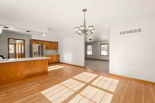 1262 E 900 N, La Porte, IN 46350 - Photo 5