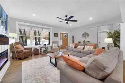 212 N 600 W, Valparaiso, IN 46385 - Photo 5