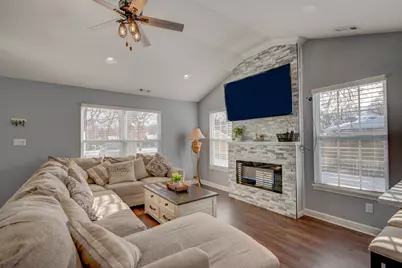 2770 Henry Street, Lake Station, IN 46405 - Photo 9