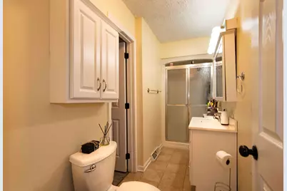 5464 Stone Avenue, Portage, IN 46368 - Photo 13