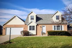 1346 Essex Dr, Chesterton, IN 46304 - Photo 1