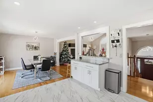 11109 Iowa St, Crown Point, IN 46307 - Photo 7