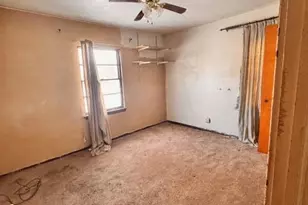 1027 E 35th Pl, Gary, IN 46409 - Photo 5