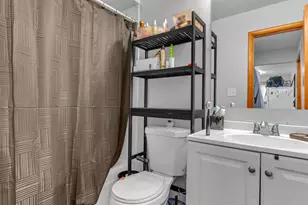 6860 Delaware St, Merrillville, IN 46410 - Photo 11