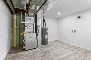 1707 E Chicago St, Valparaiso, IN 46383 - Photo 17