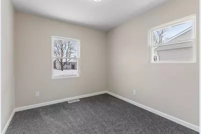 1707 E Chicago Street, Valparaiso, IN 46383 - Photo 11