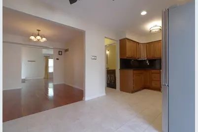 767 Kenmare Pkwy, Crown Point, IN 46307 - Photo 5