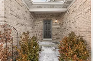 10384 Redwood Dr, Saint John, IN 46373 - Photo 3