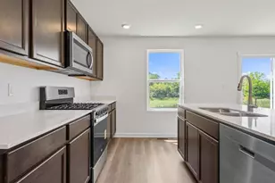 4180 Viceroy St, Portage, IN 46368 - Photo 3