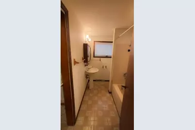 1707 E Glendale Boulevard, Valparaiso, IN 46383 - Photo 5