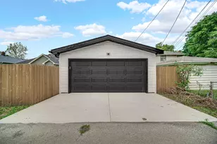 924 Highland St, Hammond, IN 46320 - Photo 25