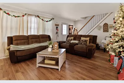 392 Stonehill Drive, Valparaiso, IN 46385 - Photo 5