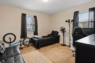 392 Stone Hill Dr, Valparaiso, IN 46385 - Photo 13