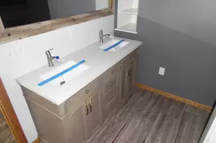 813 W Division St, Demotte, IN 46310 - Photo 15