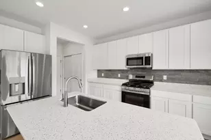 3756 Wild Grove Wy, Valparaiso, IN 46385 - Photo 13