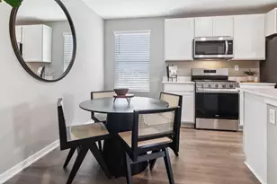 8956 Remington Wy, Saint John, IN 46373 - Photo 3