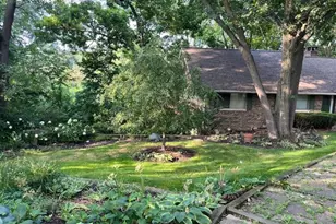 203 Oakridge Ct, Valparaiso, IN 46385 - Photo 39