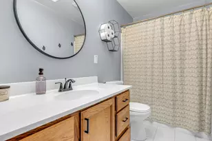 1801 Earthstone Dr, Valparaiso, IN 46383 - Photo 11