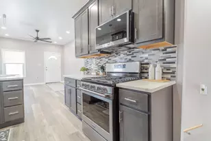 4044 Louisiana St, Gary, IN 46409 - Photo 7