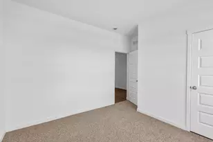 10596 Morse Pl, Crown Point, IN 46307 - Photo 9