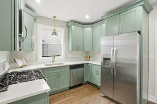 2009 Wespark Ave, Whiting, IN 46394 - Photo 7