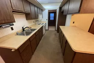 9618 Boulevard Dr, Highland, IN 46322 - Photo 5