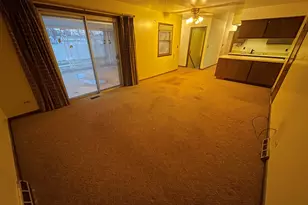 9618 Boulevard Dr, Highland, IN 46322 - Photo 7