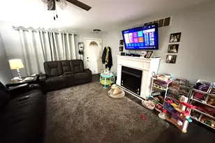 600 Shamrock Ln, Valparaiso, IN 46385 - Photo 5