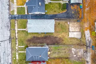 3836 Delaware St, Gary, IN 46409 - Photo 7