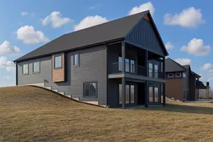 10102 Lakeview Dr, Saint John, IN 46373 - Photo 3