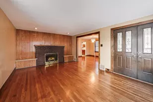 37 E Elizabeth St, Hammond, IN 46320 - Photo 11