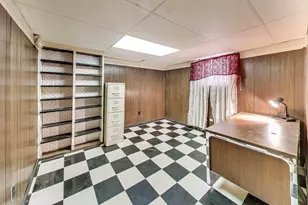 37 E Elizabeth St, Hammond, IN 46320 - Photo 33