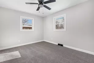 6395 Valleyview Ave, Portage, IN 46368 - Photo 11