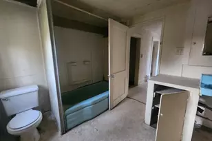 1134 169th St, Hammond, IN 46324 - Photo 5