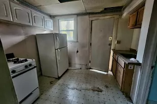 1134 169th St, Hammond, IN 46324 - Photo 3