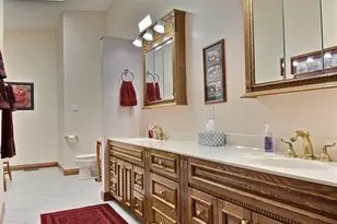 1135 Mary Ellen Dr, Crown Point, IN 46307 - Photo 27