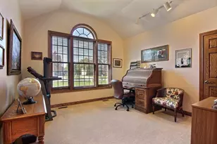 1135 Mary Ellen Dr, Crown Point, IN 46307 - Photo 31