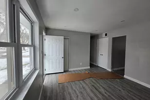 1044 Hobart St, Gary, IN 46406 - Photo 5