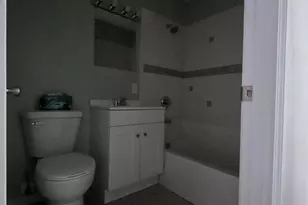 1044 Hobart St, Gary, IN 46406 - Photo 15