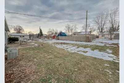 709 James Place, Griffith, IN 46319 - Photo 23