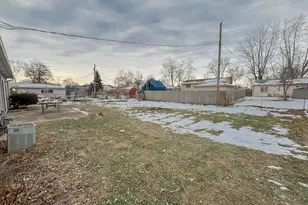 709 James Pl, Griffith, IN 46319 - Photo 23