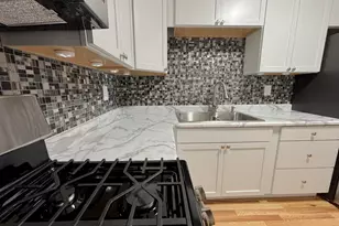 709 James Pl, Griffith, IN 46319 - Photo 9