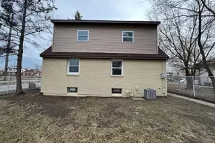 302 McKinley St, Gary, IN 46404 - Photo 13